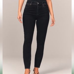 Abercrombie & Fitch Curve Love Skinny High Rise Size 29 / 8R